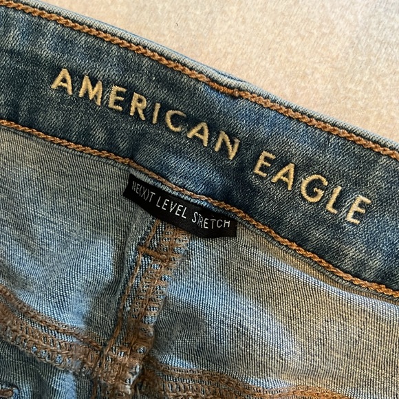 American Eagle Next Level Stretch jeans. Size 8. Extra Short length. - Picture 3 of 4